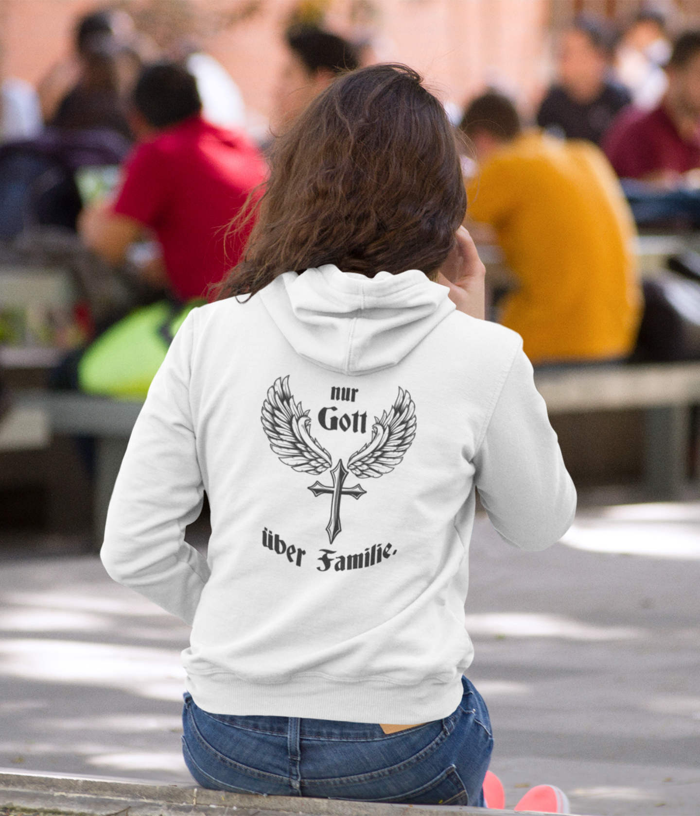 Damen Hoodie- Nur Gott über Familie