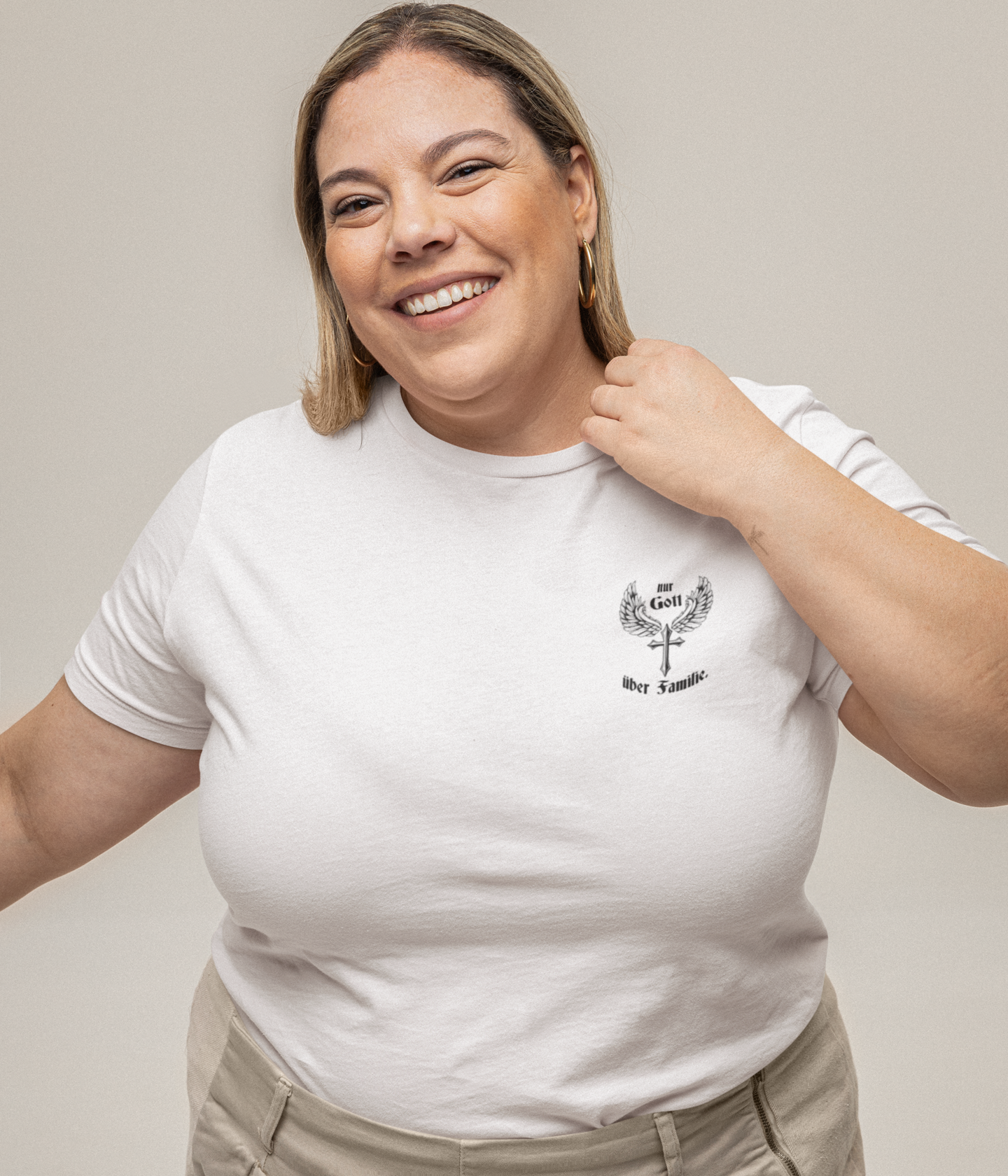 Übergrößen Damen T- Shirt- Nur Gott über Familie