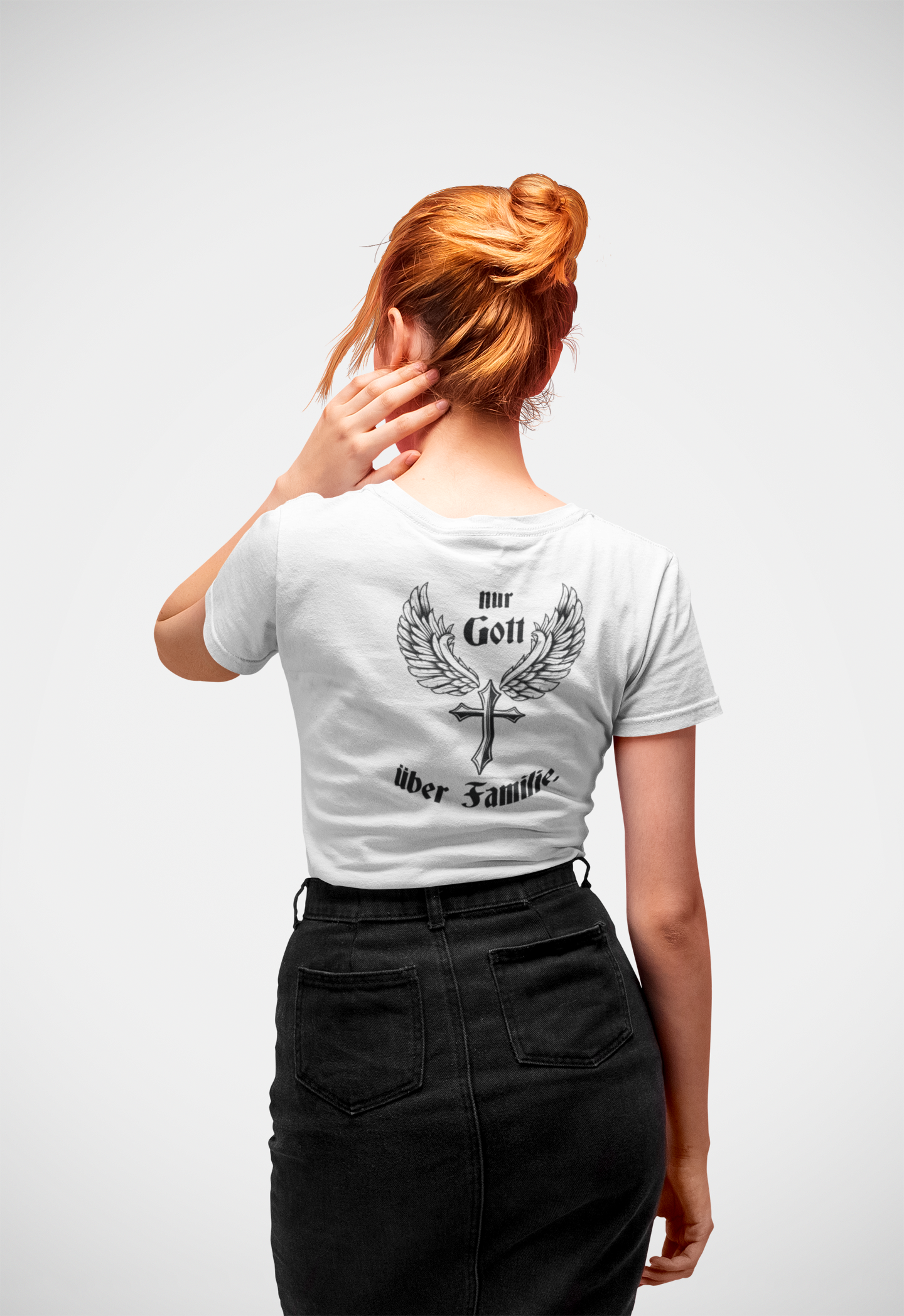 Damen Basic Shirt- Nur Gott über Familie
