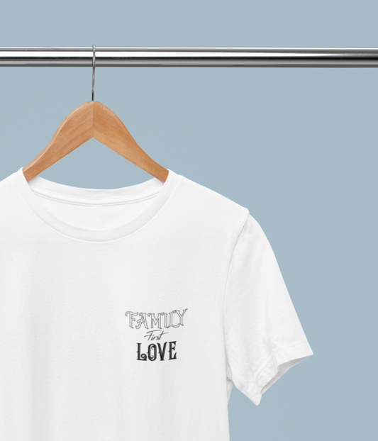 Herren Basic  Shirt- Family First Love